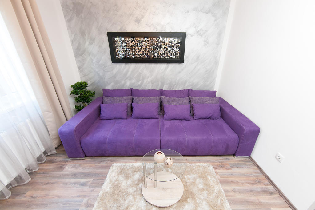 Traditional Tav - Design Viena